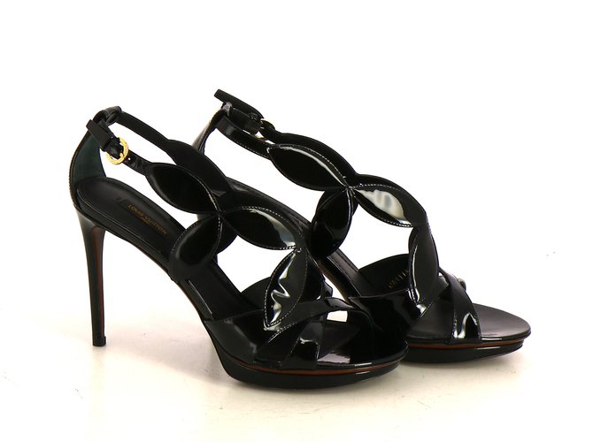 Louis Vuitton sandals Black Patent leather  ref.74384