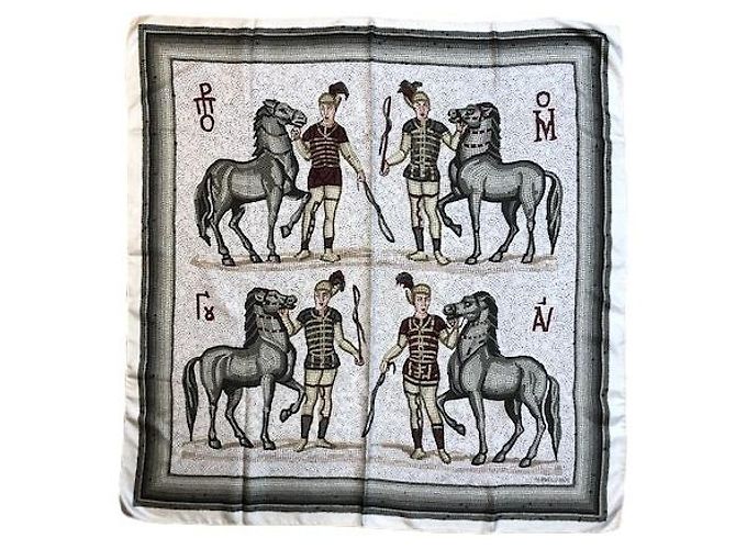 Hermès Sciarpa "Les auriges" Verde Seta