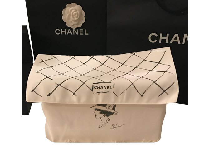 Chanel busta da viaggio Bianco Cotone  ref.74676