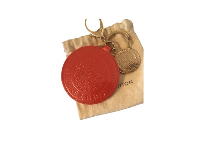Louis Vuitton Bag charms Red Leather  ref.74700