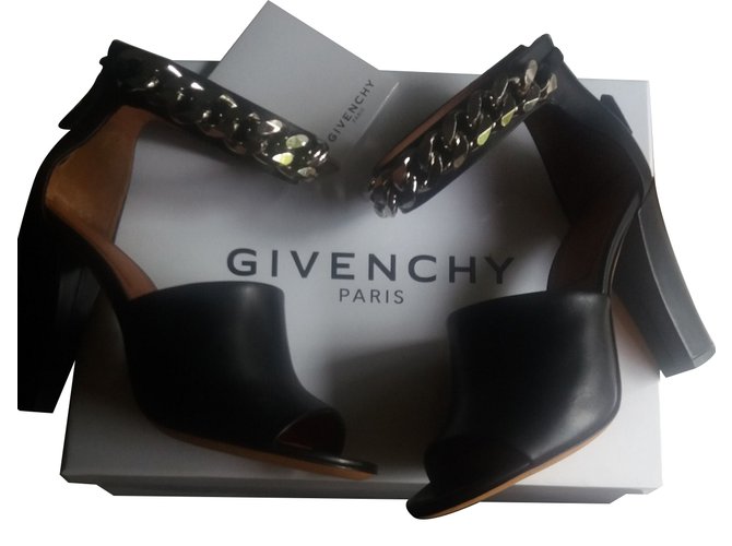 Givenchy Sandales Cuir Noir  ref.74707