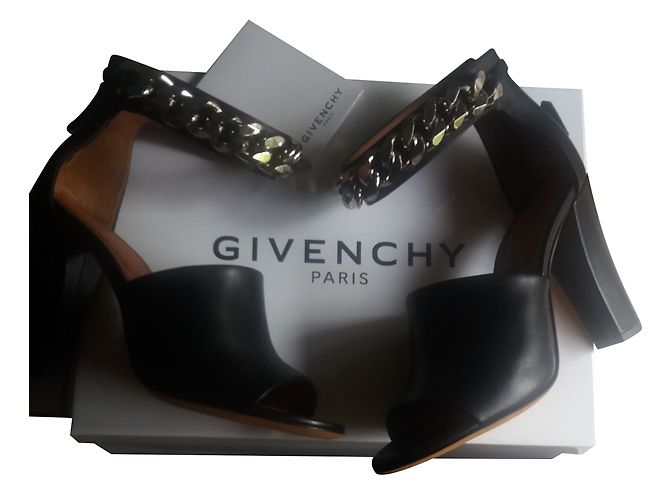 Sandali Givenchy in pelle nera 38 Nero