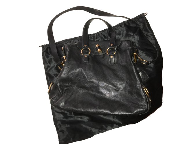 Yves Saint Laurent Handbags Black Leather  ref.75176