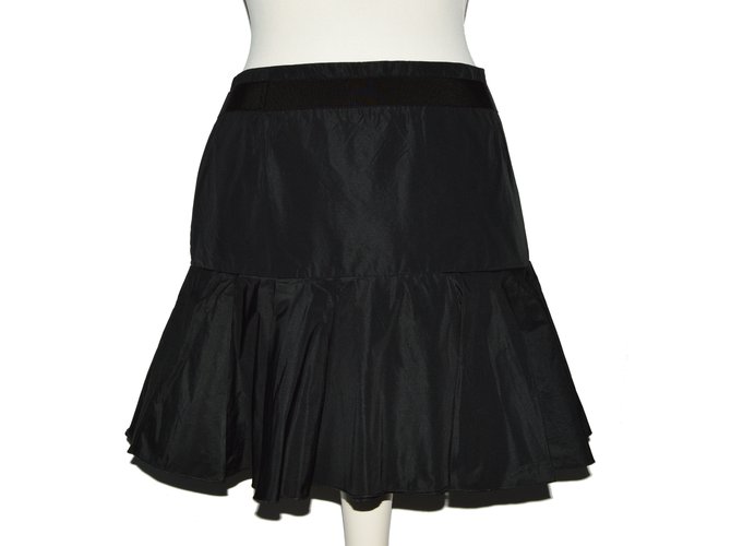 Moncler Skirts Black Polyester  ref.75182