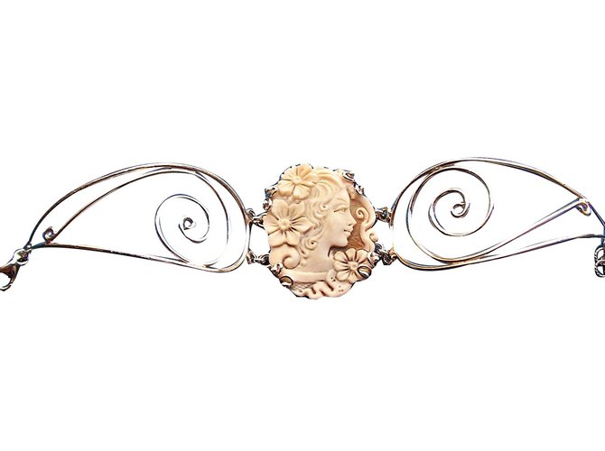 Autre Marque Bracelet with a Cameo VICTORIAN STYLE Eggshell Silver  ref.75244