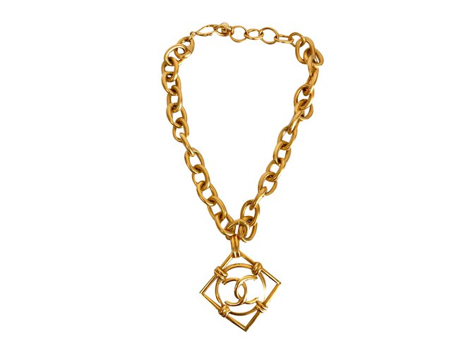 Chanel Necklaces Golden Metal  ref.75596