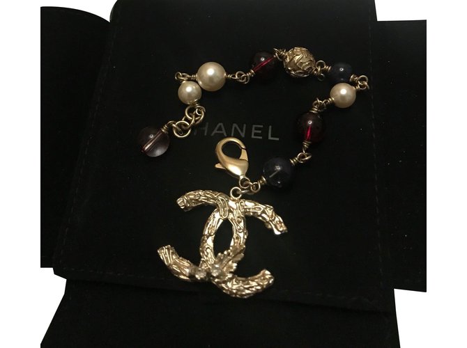 Chanel Armbänder Mehrfarben Metall  ref.75995