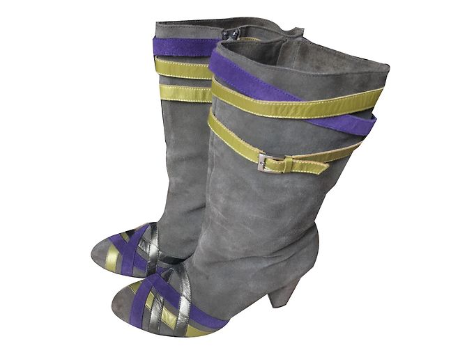 Botas Erotokritos de gamuza caqui