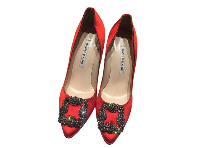 Manolo Blahnik Hangisi Rot Strahl  ref.76228