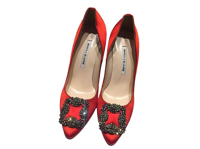 Manolo Blahnik Hangisi