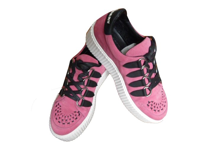 Burberry sneakers Pink Suede  ref.76263