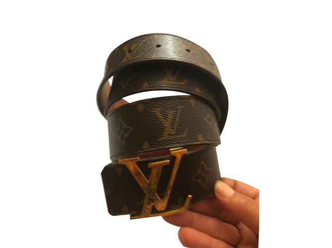 Louis Vuitton Cinturones Marrón oscuro Cuero  ref.76339