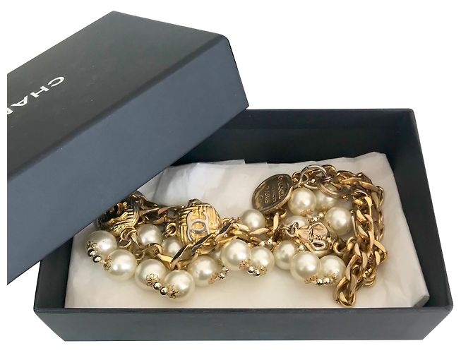 Chanel Collana lunga vintage D'oro Metallo