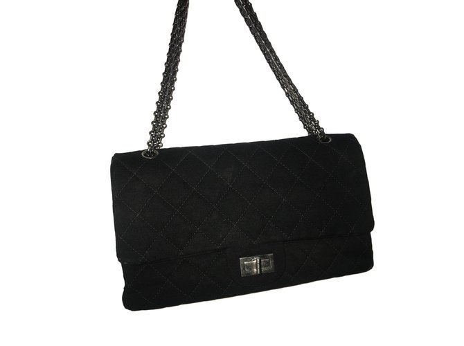 Chanel Hand bags Black Cloth  ref.76538
