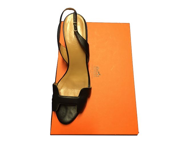 Sandali Hermès in pelle nera a punta aperta 40 Nero