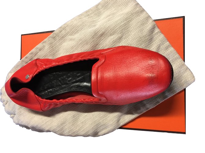 Hermès Zapatillas de ballet Roja Cuero  ref.76569