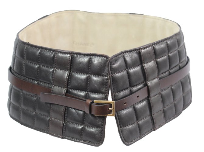 Chanel Cinturones Castaño Cuero  ref.76832