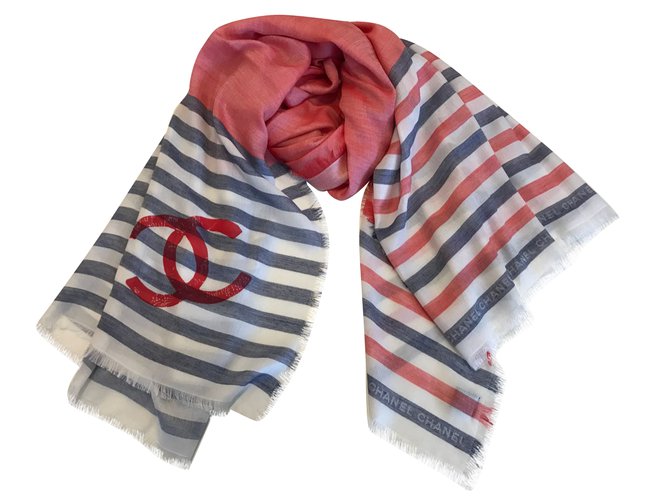 Chanel Scarves Red Cashmere  ref.76836