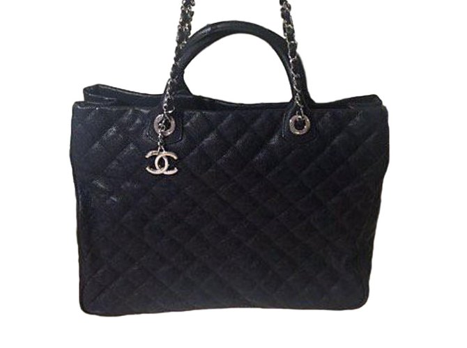 Chanel Handtaschen Schwarz Leder  ref.77047