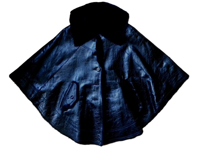 Yves Salomon Coats, Outerwear Black Leather  ref.77059