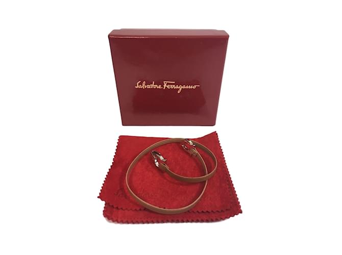 Salvatore Ferragamo Leather bracelet Beige  ref.77240