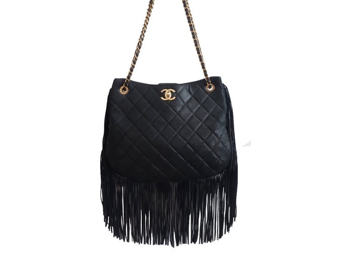 Chanel Handbags Black Leather  ref.77275
