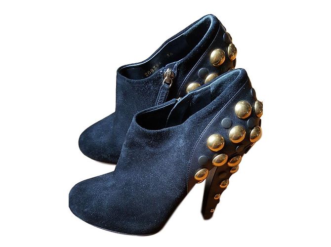 Botines Gucci de piel de ciervo negros