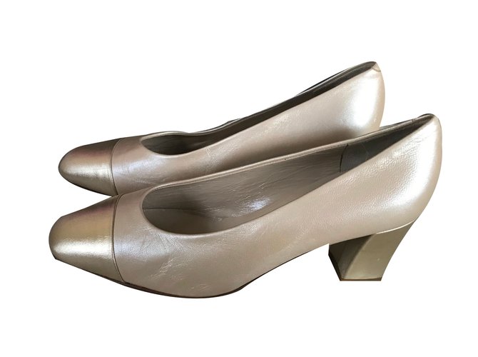 Autre Marque Heels Golden Cream Leather  ref.77391