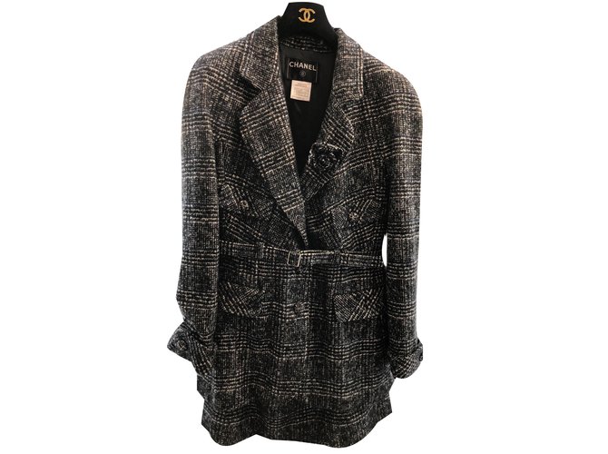 Chanel Terno de saia Multicor Lã  ref.77402