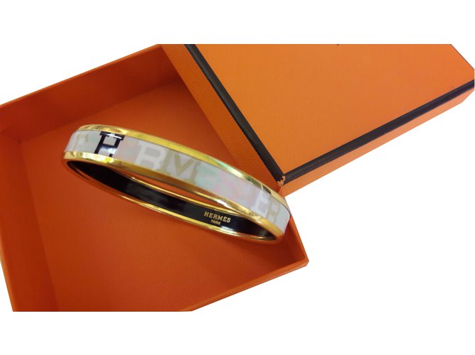Hermès Armbänder Mehrfarben Vergoldet  ref.77669