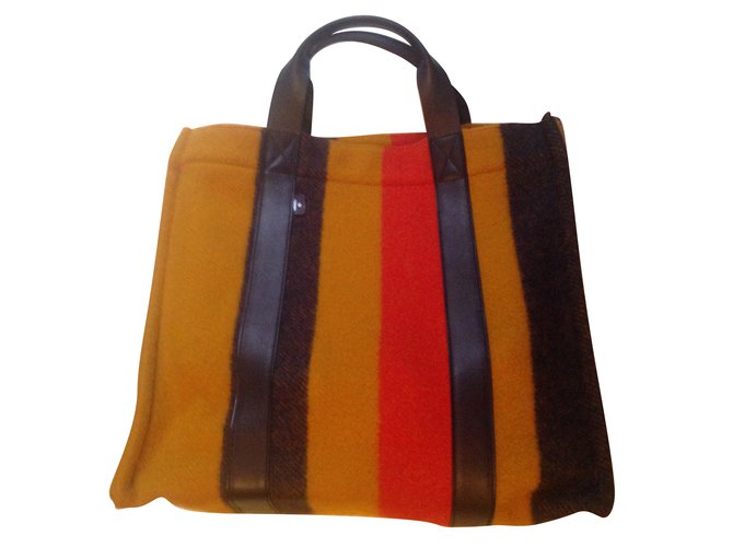 Hermès Handbags Multiple colors Wool  ref.77818