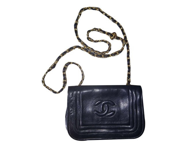Chanel Bolsos de mano Negro Cuero  ref.78116
