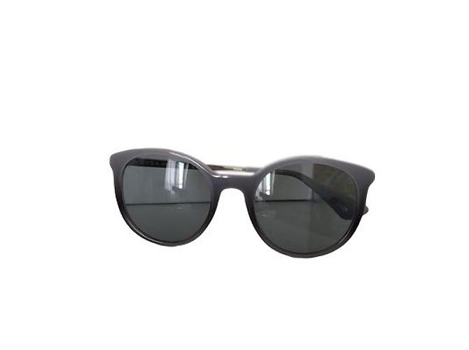 Gafas de sol Prada ojo de gato grises