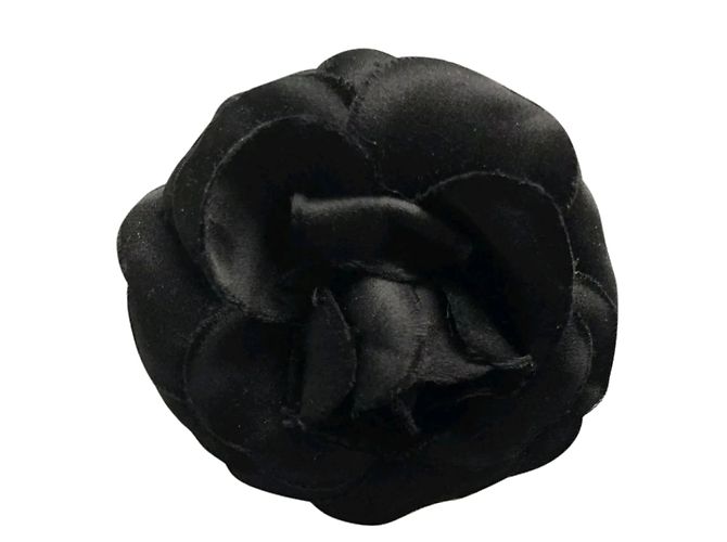 Chanel Camelia-Brosche Schwarz