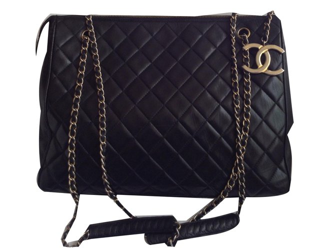 Chanel Handbags Black Leather  ref.78426