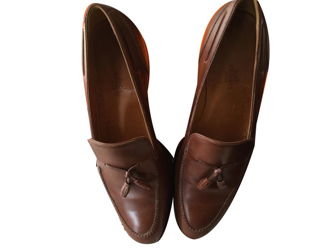 Hermès Loafers Slip ons Hazelnut Leather  ref.78744
