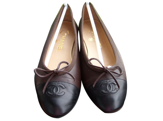 Chanel Zapatillas de ballet Marrón oscuro Cuero  ref.78980
