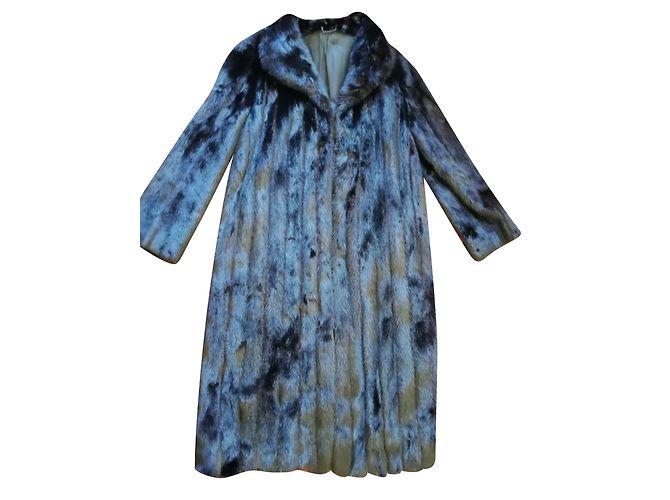 inconnue Coats, Outerwear