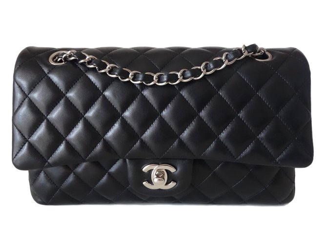 Timeless Chanel Handtaschen Schwarz Leder  ref.79189