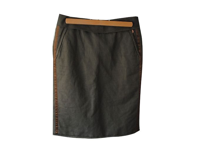Gonna dritta Hugo Boss in lino kaki Cachi
