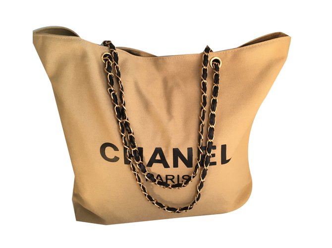 Chanel Beige Tasche VIP Geschenk 2018 Goldkette Leinwand  ref.79403