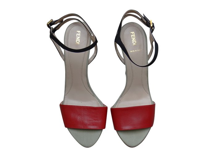 Fendi sandals Multiple colors Leather  ref.79515