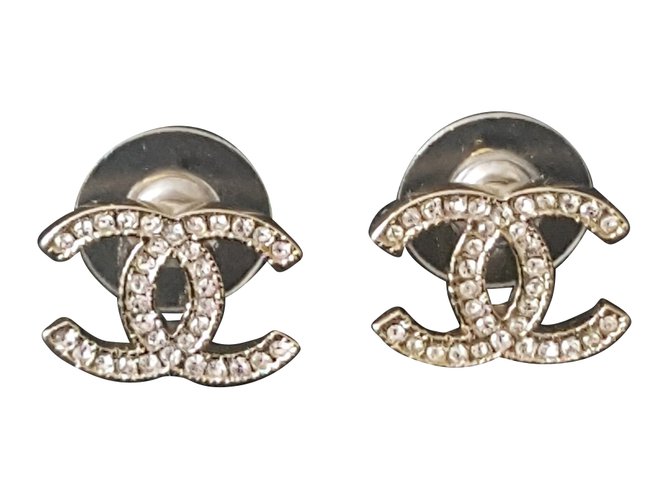 Chanel Earrings Golden Metal  ref.79656