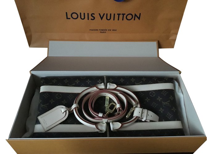 Louis Vuitton Décoration divers Cuir Coton Marron Beige Doré  ref.79743