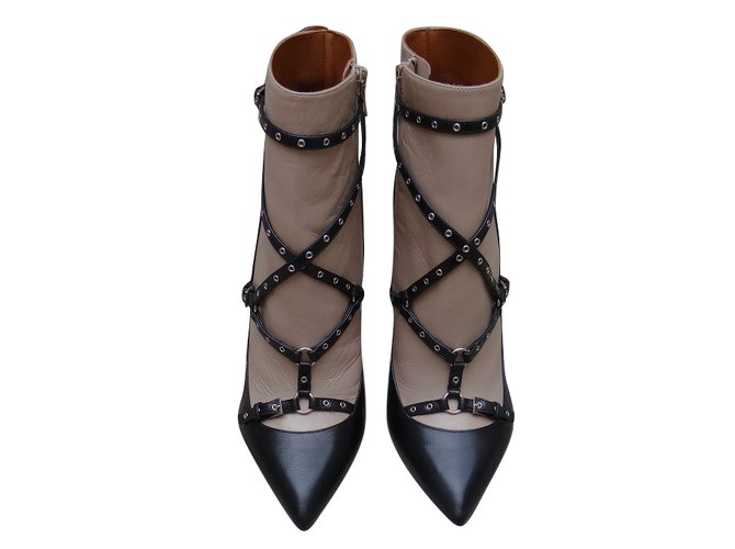 Valentino Ankle boots Black Beige Leather  ref.79876