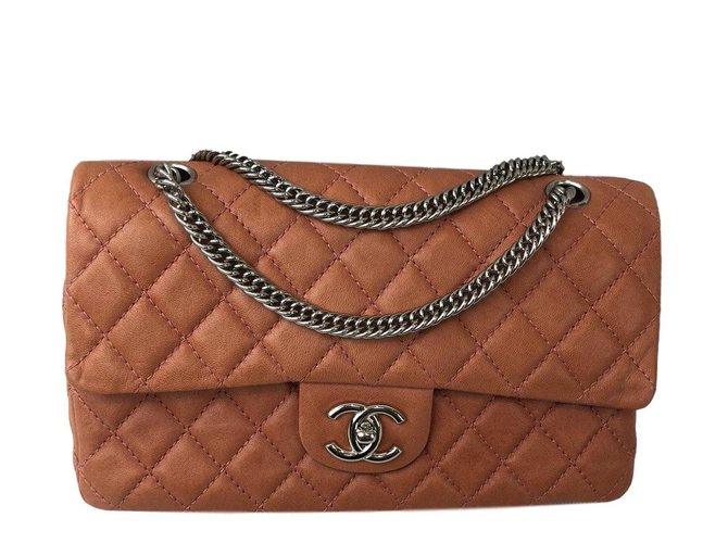 Timeless Chanel Handtaschen Koralle Leder  ref.80141