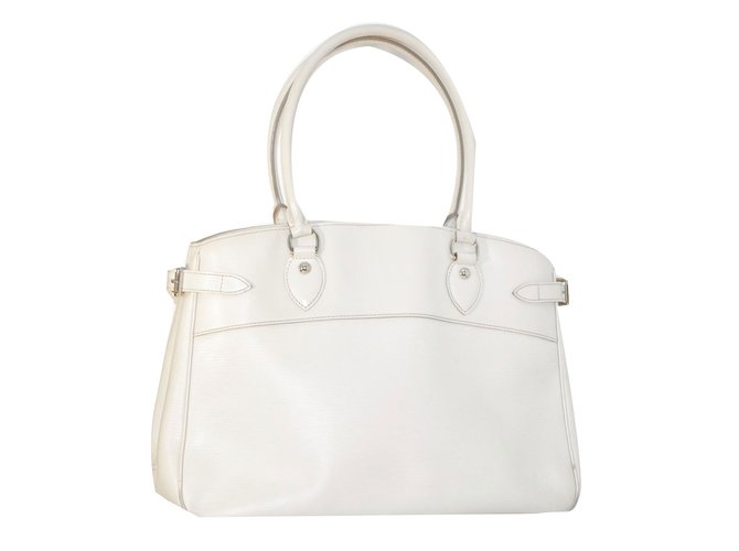 Louis Vuitton Epi Passy White Leather  ref.80195