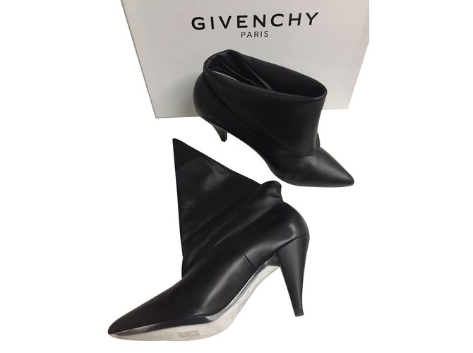 Givenchy Stiefeletten Schwarz Leder  ref.80223