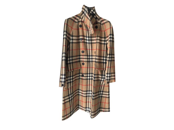 Burberry Coats, Outerwear Caramel Wool  ref.80281