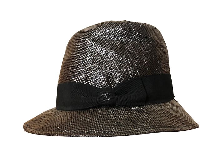 Chanel Hut Grau 